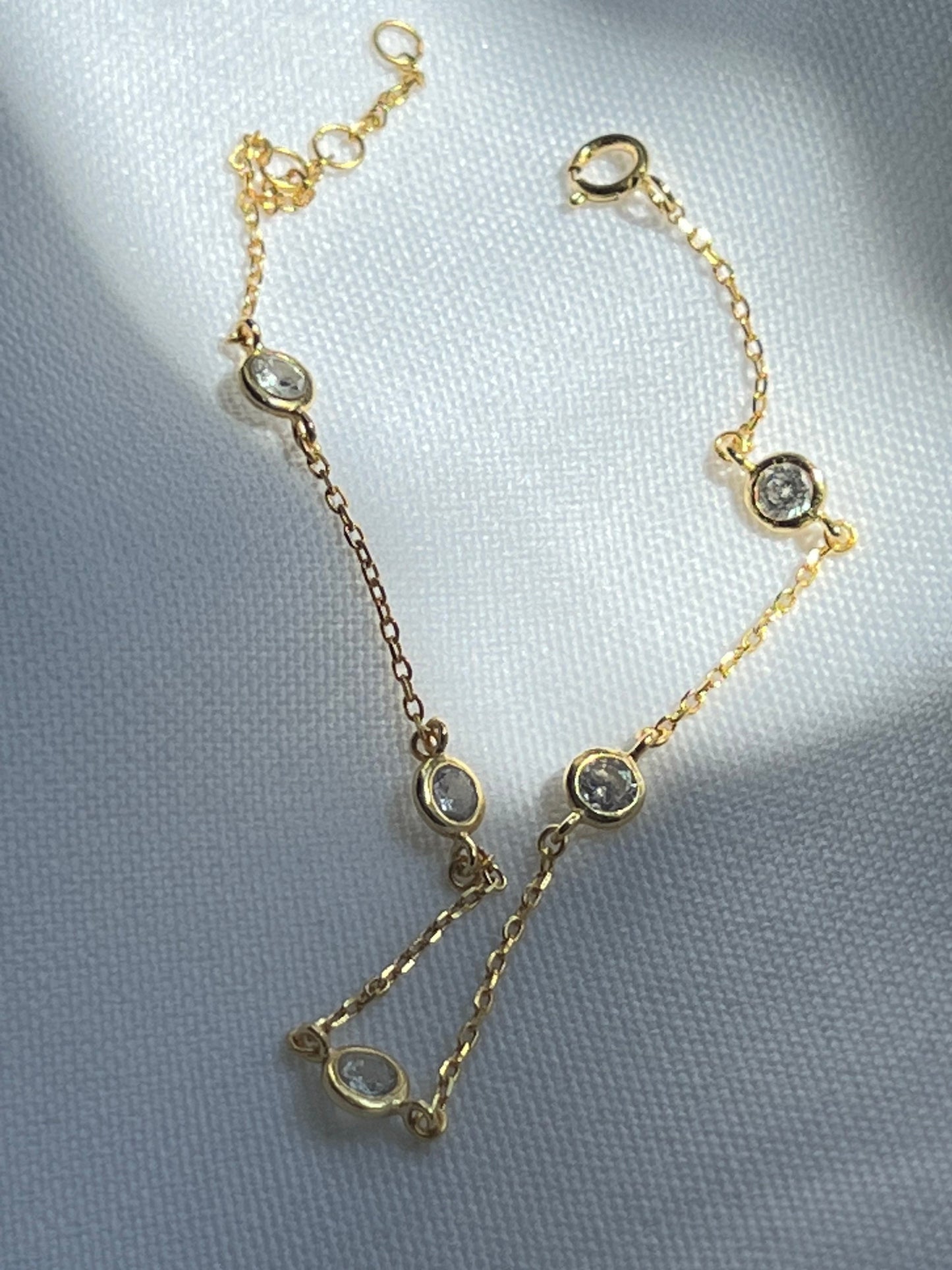 Diamond Station Bracelet ,diamond by yard bracelet,gemstone bracelet,gold dainty bracelet,stackable bracelet