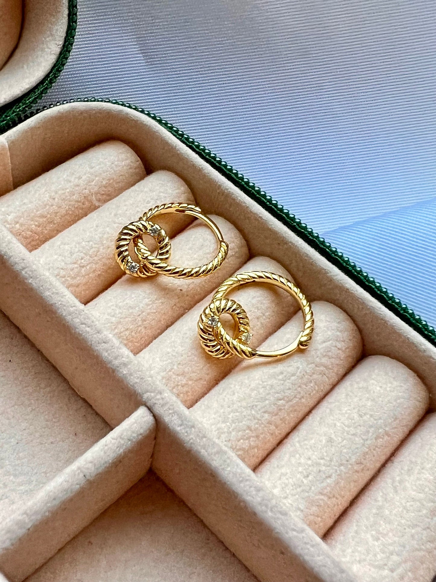Twisted Spiral huggie earrings,Everday Huggie Earrings, Twisted hoop earrings for women cable hoop earring Rope Huggies ,Gold small hoops