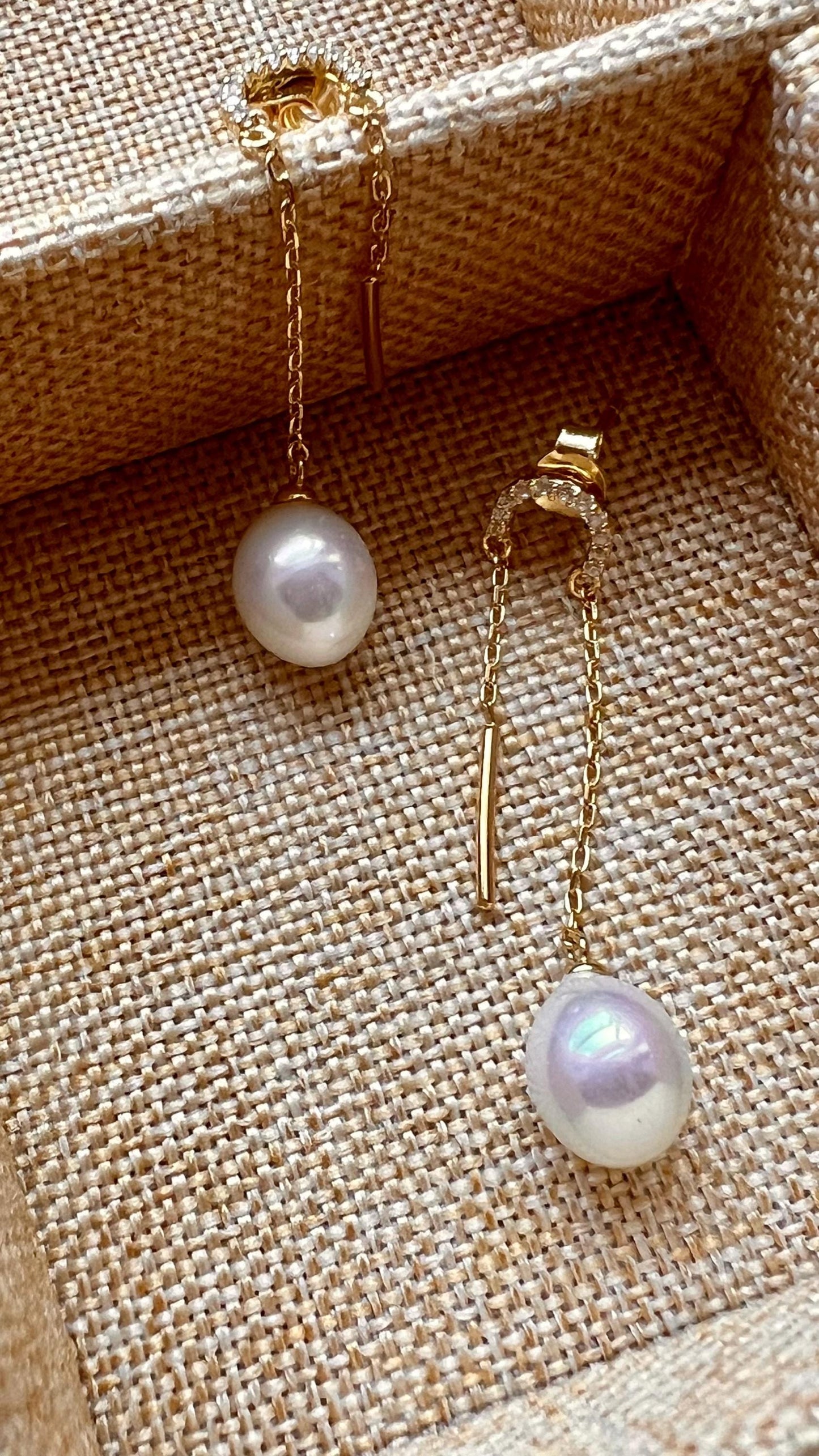 Gold-Plated Freshwater Pearl Dangle Earrings: Elegant Bridal Jewelry