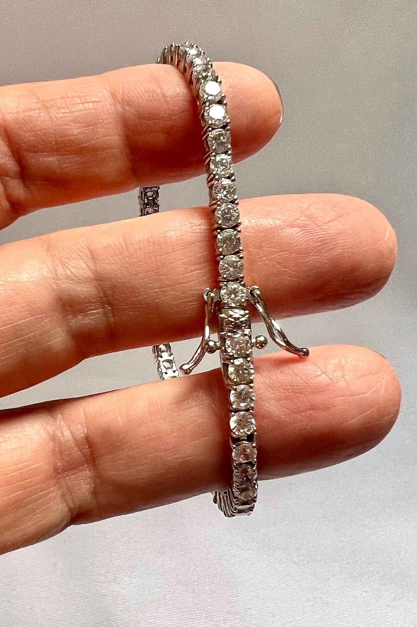 Sterling Silver CZ Tennis Bracelet - Classic 7-Inch Design