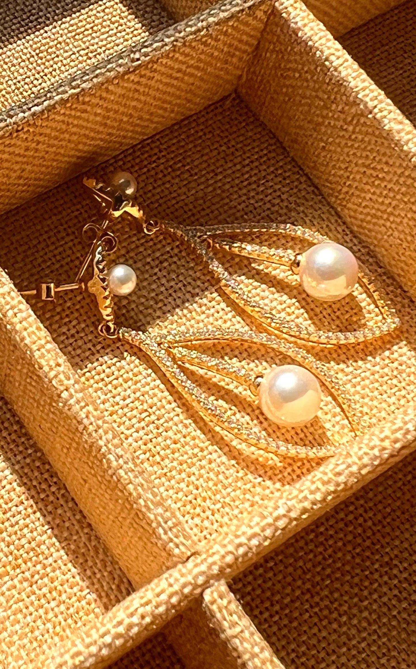 14 K gold plated freshwater pearl dangle earrings,drop earrings,bridal earrings gold long pearl earrings,gold dangle earrings,pearl earrings