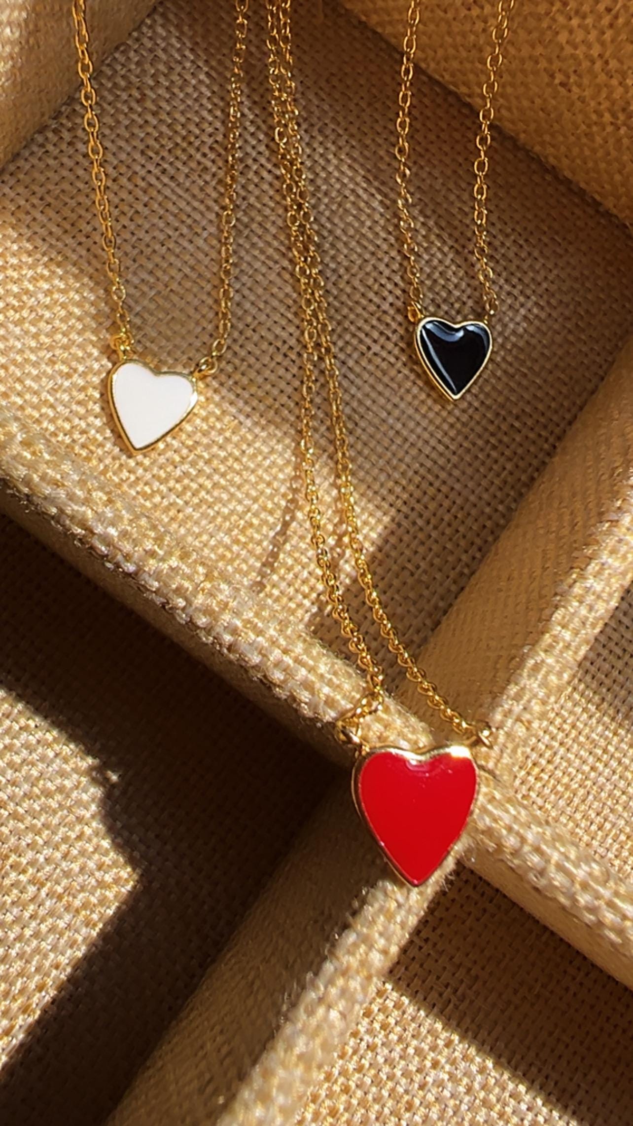 Gold necklace, heart pendant necklace, dainty necklace, tiny necklace,gold heart necklace, gift ideas for her,love jewelry