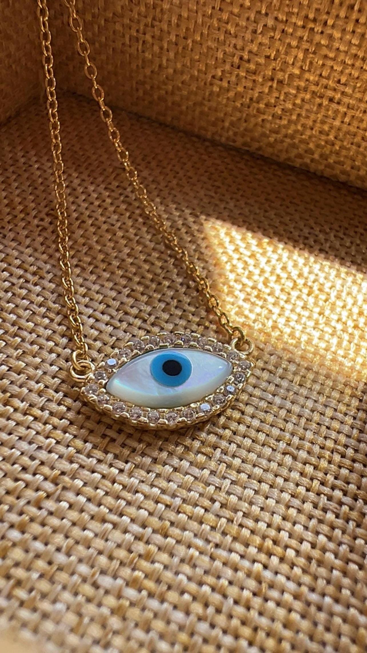 Evil eye Necklace,Protective Eye Necklace,Protective Charm ,Dainty Necklace,Protection Necklace,Evil Eye Charm Necklace, Trendy Necklace