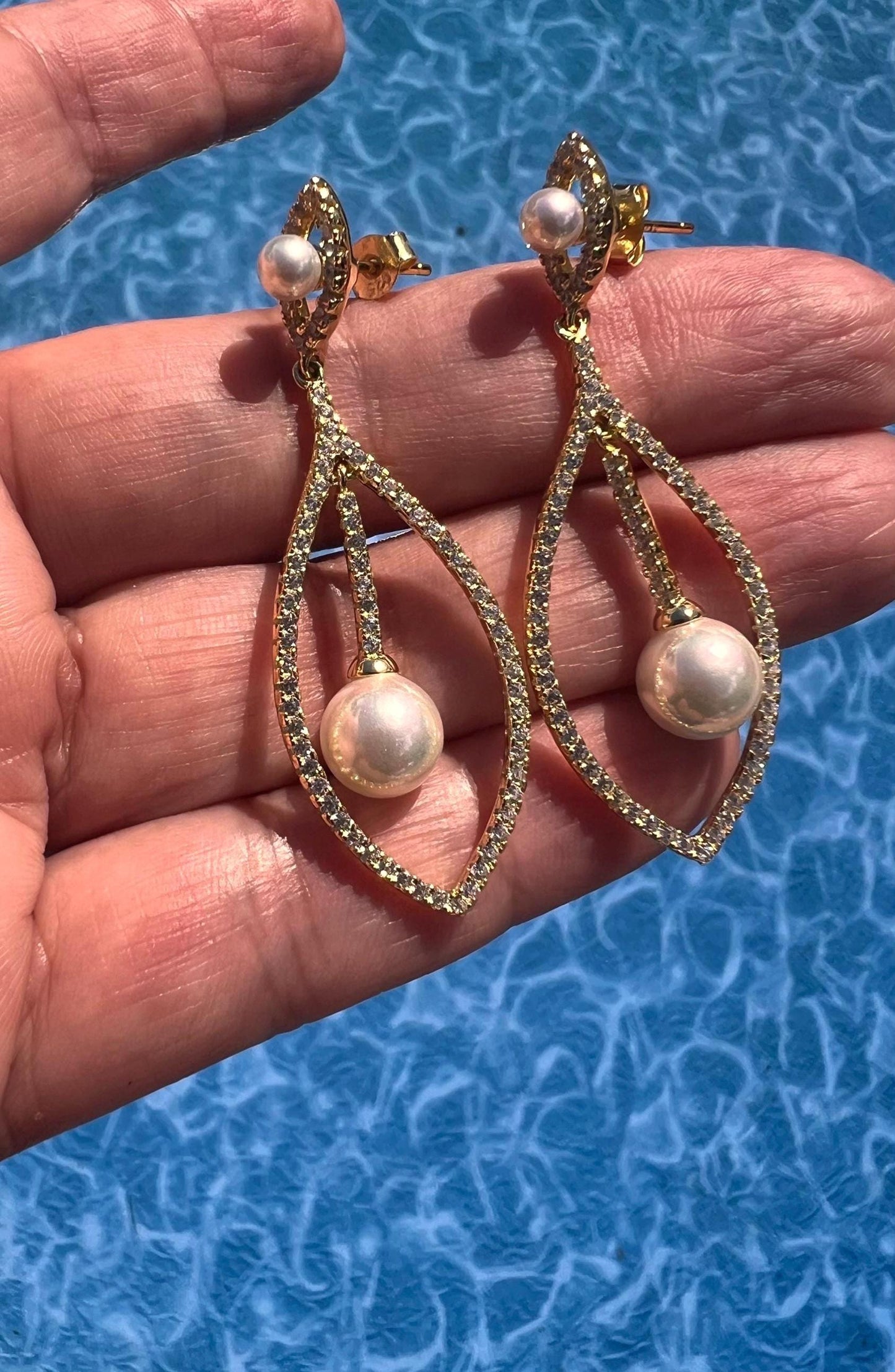 14 K gold plated freshwater pearl dangle earrings,drop earrings,bridal earrings gold long pearl earrings,gold dangle earrings,pearl earrings