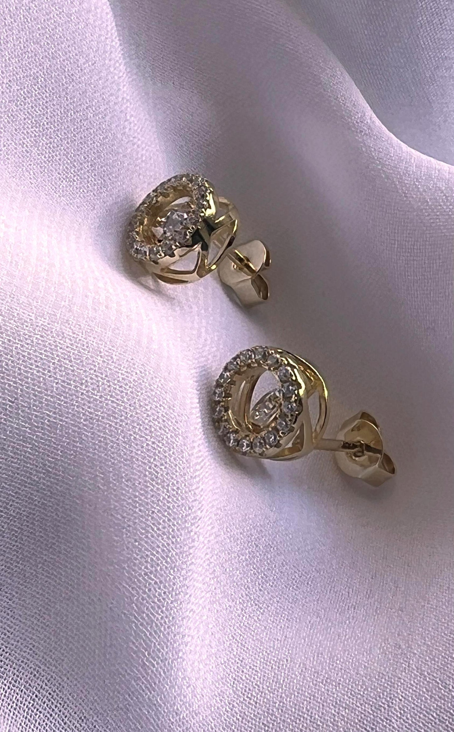 Gold Stud earrings,round stud earrings CZ Stud Earrings,Everyday Earrings Pave Clear Cubic Zirconia Earrings minimalist earrings