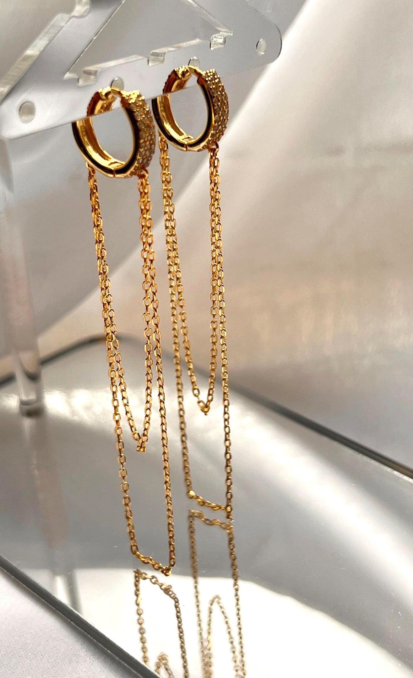 Gold-Plated Chain Dangle Huggie Hoop Earrings,Chain Earrings,Chain Huggies,Chain Drop Earrings,Dangle Drop Earrings,Minimalist Earrings