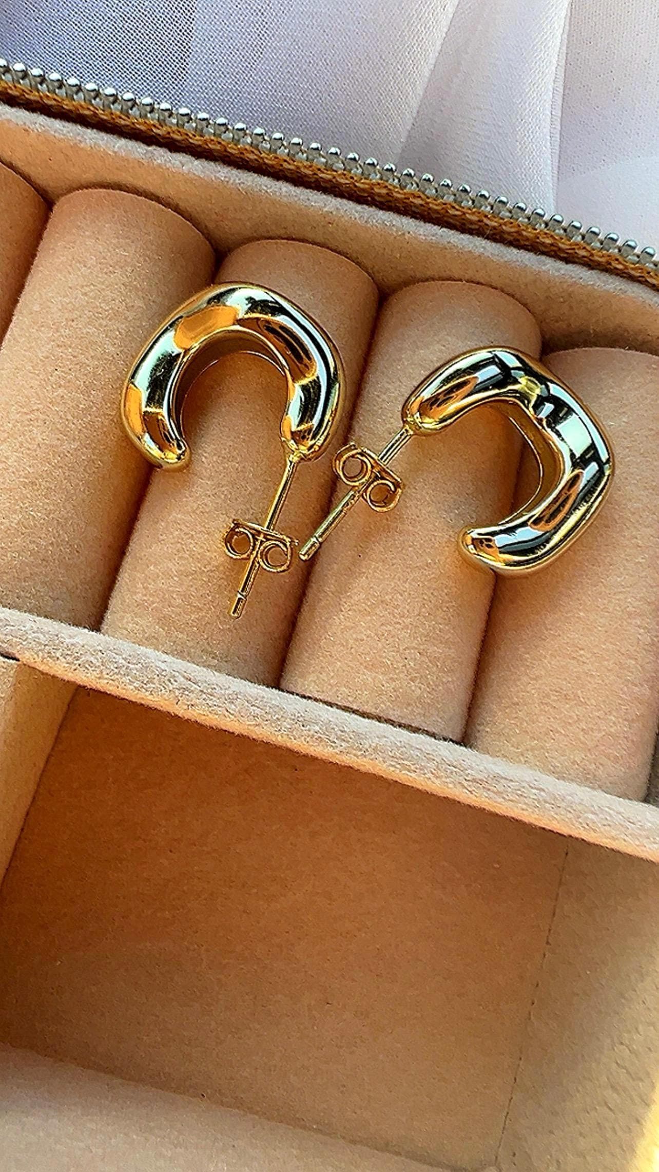14k Gold Plated Hoop Earrings: Small Wavy Geometric Design,Curved Hoop Earrings for women,Minimalist Jewelry,small hoop earrings