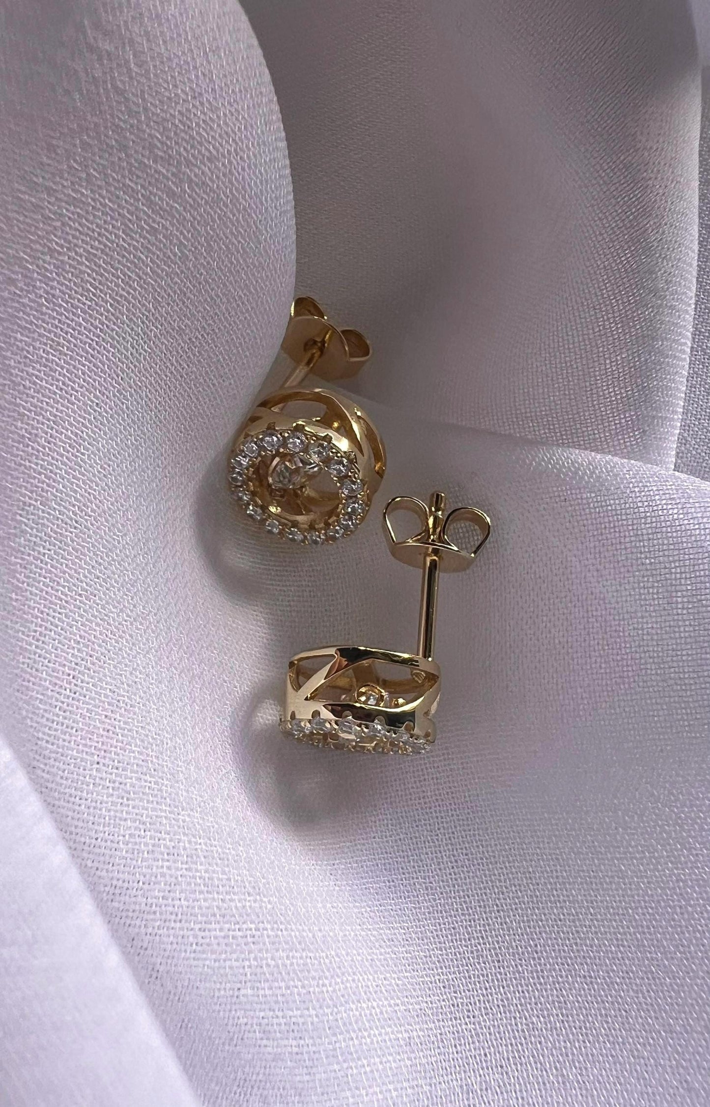 Gold Stud earrings,round stud earrings CZ Stud Earrings,Everyday Earrings Pave Clear Cubic Zirconia Earrings minimalist earrings