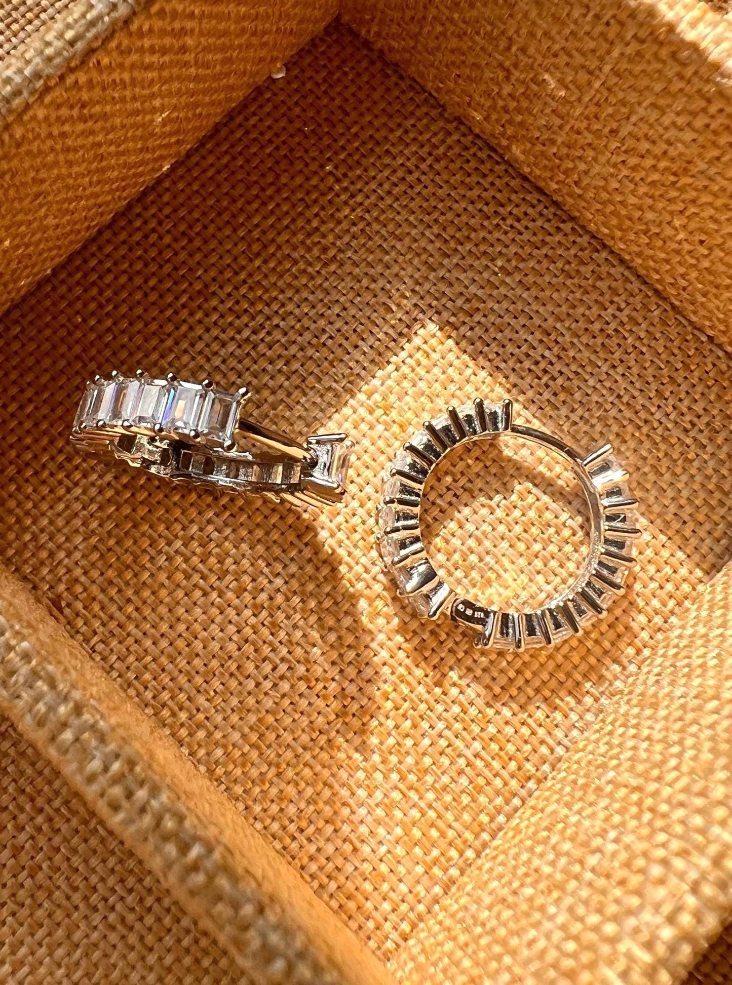 Silver Huggie earrings,CZ huggie earrings,CZ huggie Earrings silver,baguette mini hoop earrings,everyday silver earrings