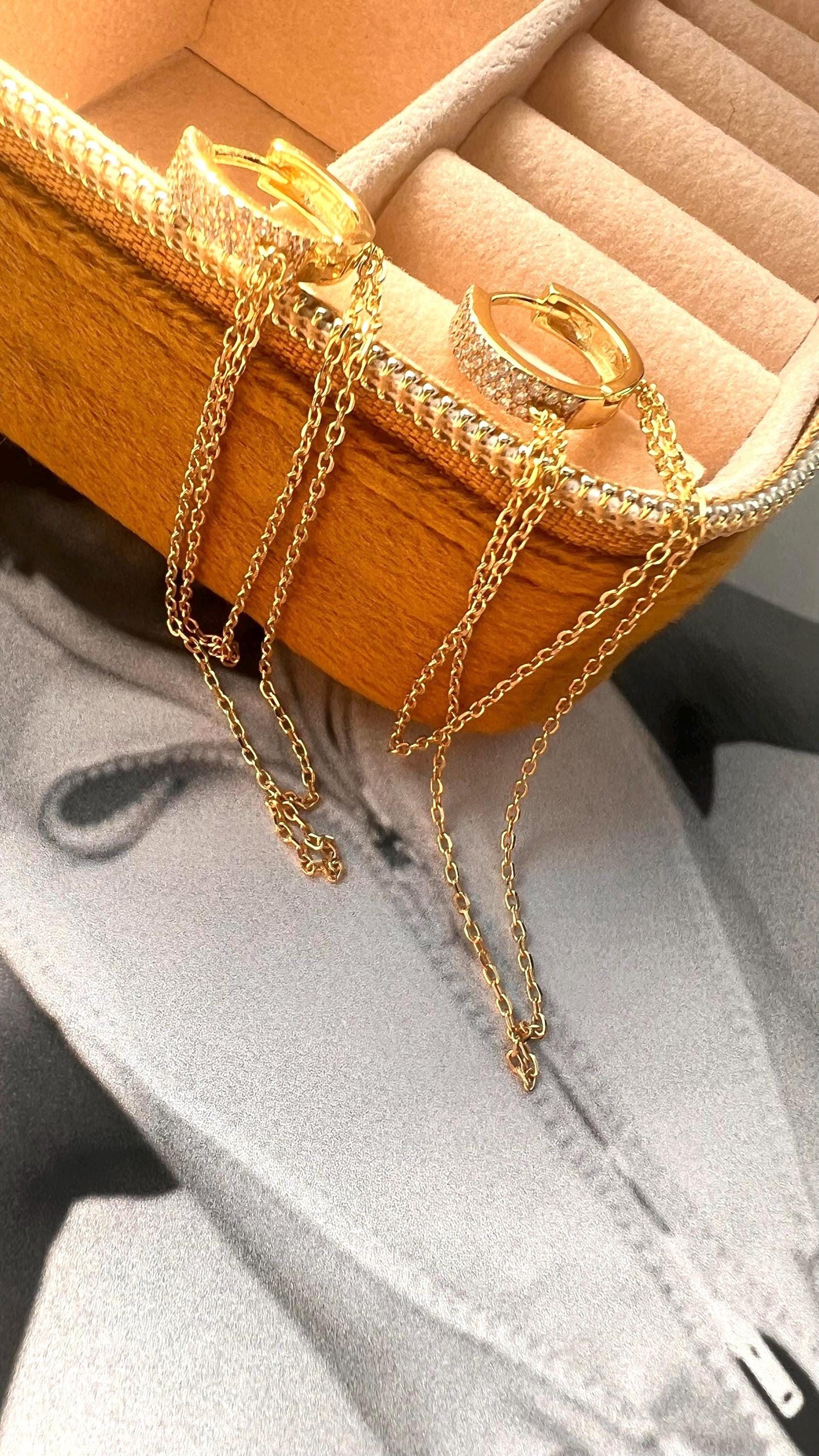 Gold-Plated Chain Dangle Huggie Hoop Earrings,Chain Earrings,Chain Huggies,Chain Drop Earrings,Dangle Drop Earrings,Minimalist Earrings