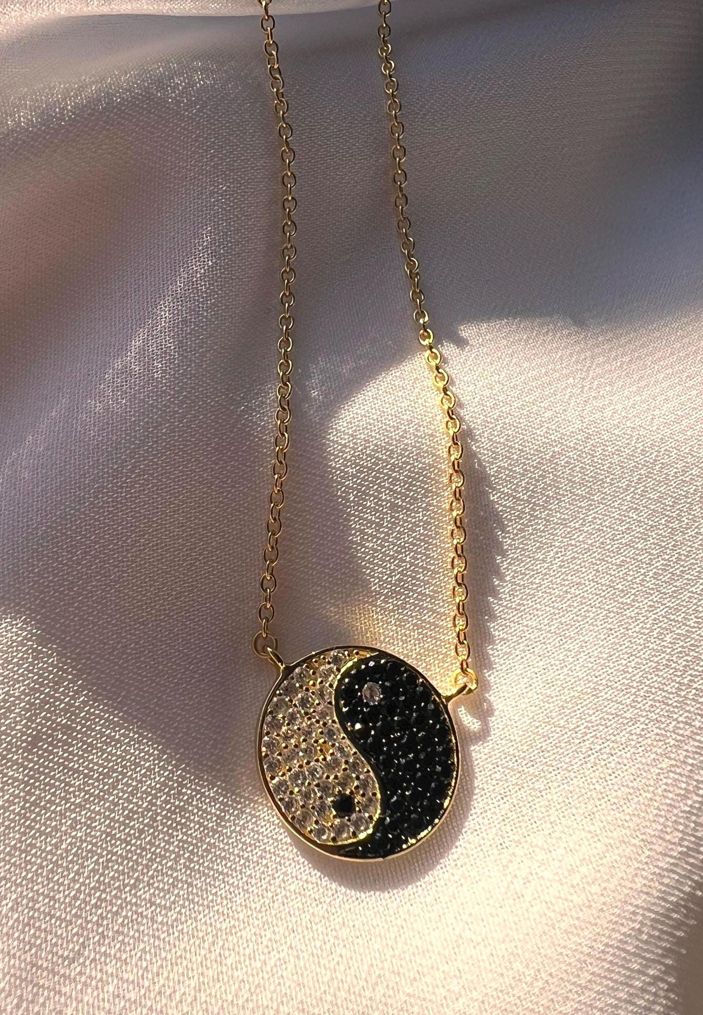 Gold Yin Yang Necklace,Yin Yang Jewelry,Spiritual Necklace,Minimalist Yoga Gift,Protection Jewelry,Dainty Necklace,Balance Jewelry
