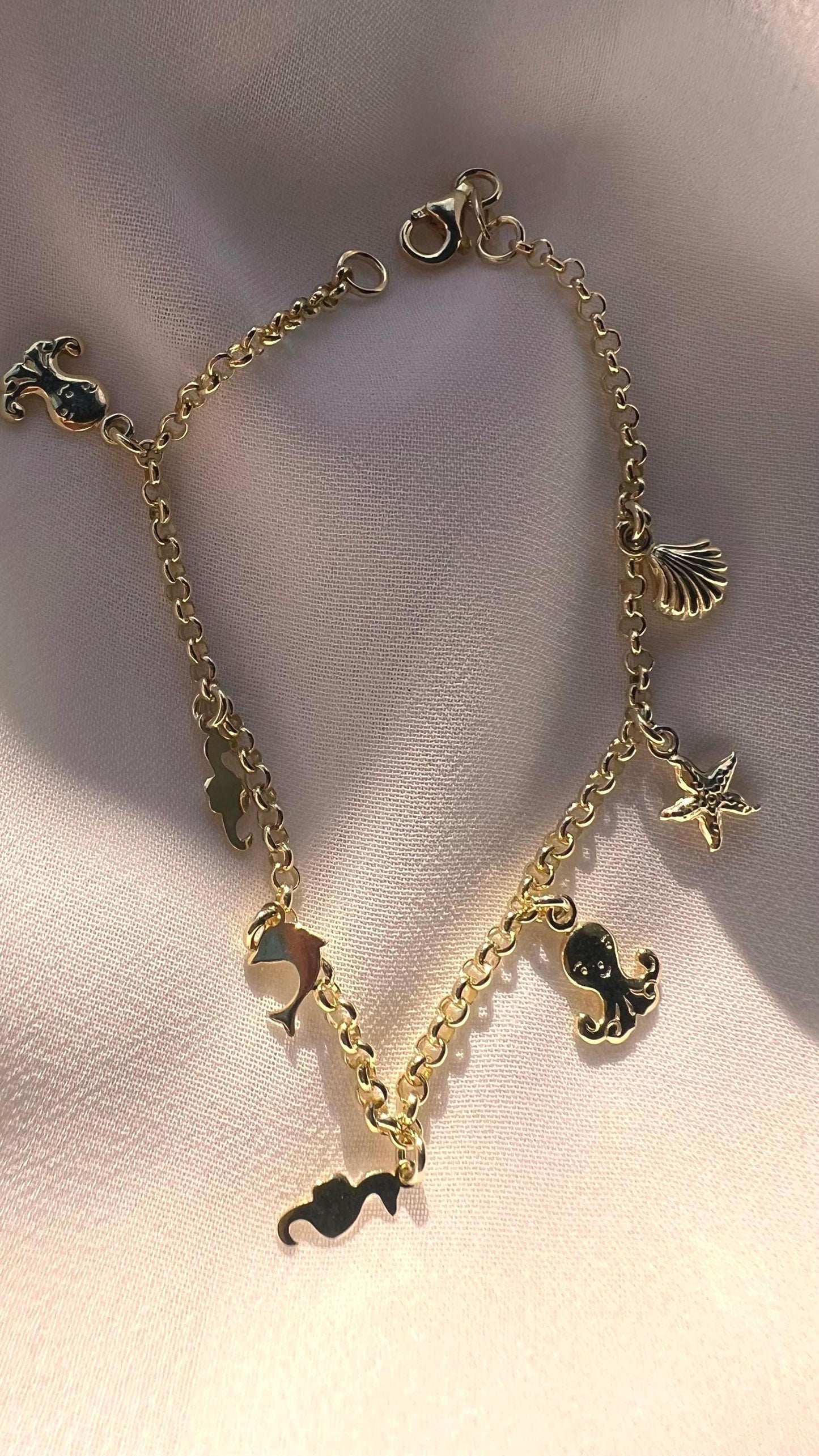 Gold Charm Bracelet Ocean Charm Bracelet,Beach Charm Bracelet Sea Shell Bracelet,Gold Chain Bracelet,Starfish Bracelet,Beach Jewelry