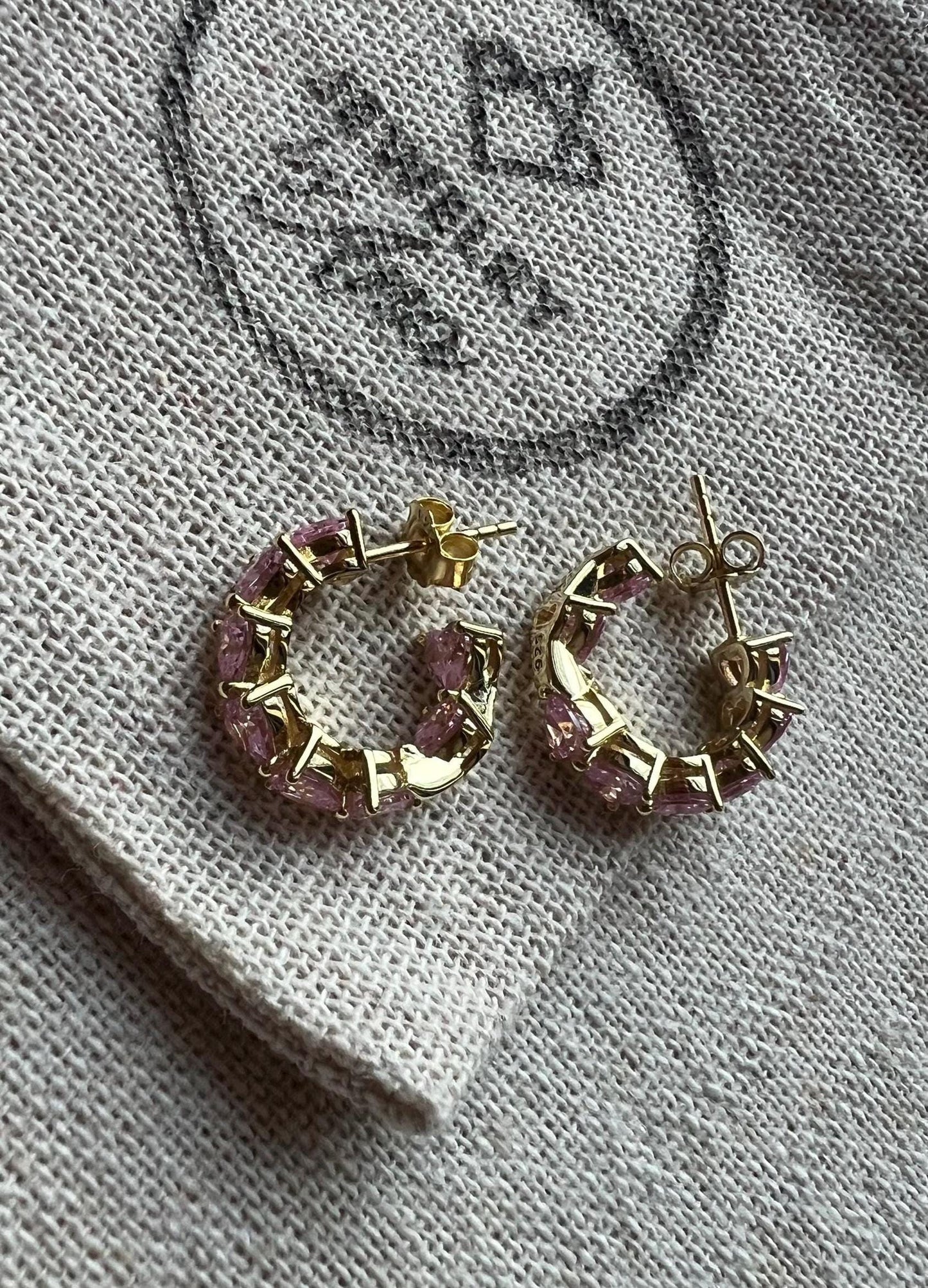 14 K gold plated Pink Heart Cubic Zirconia Hoop Earrings,tiny gold hoop earrings,dainty push back small huggies,romantic gift Trendy jewelry