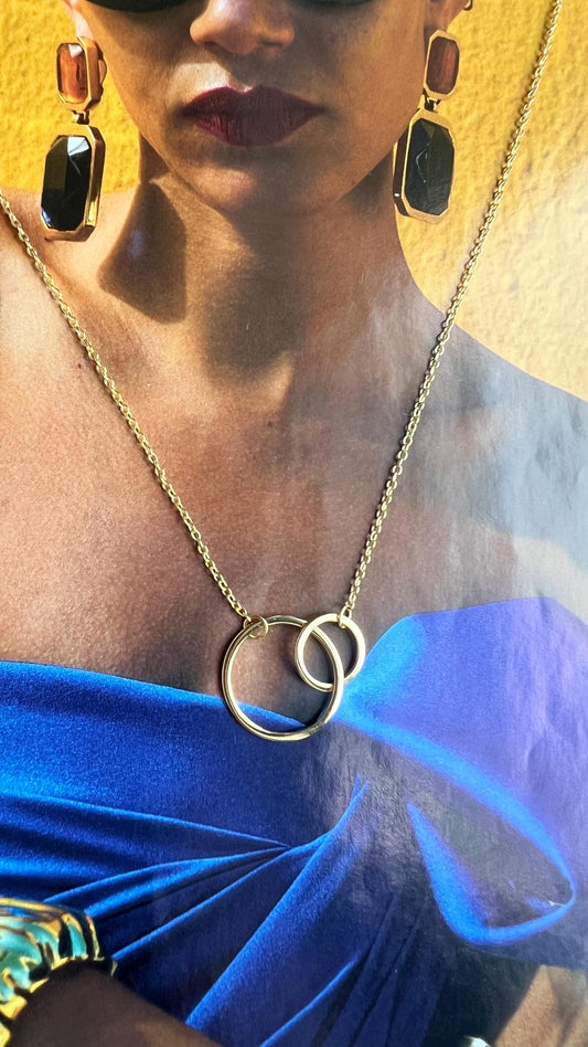 14K Gold Interlocking Circle Necklace: Sterling Silver Minimalist Pendant,Infinity Necklace,Friendship Jewelry